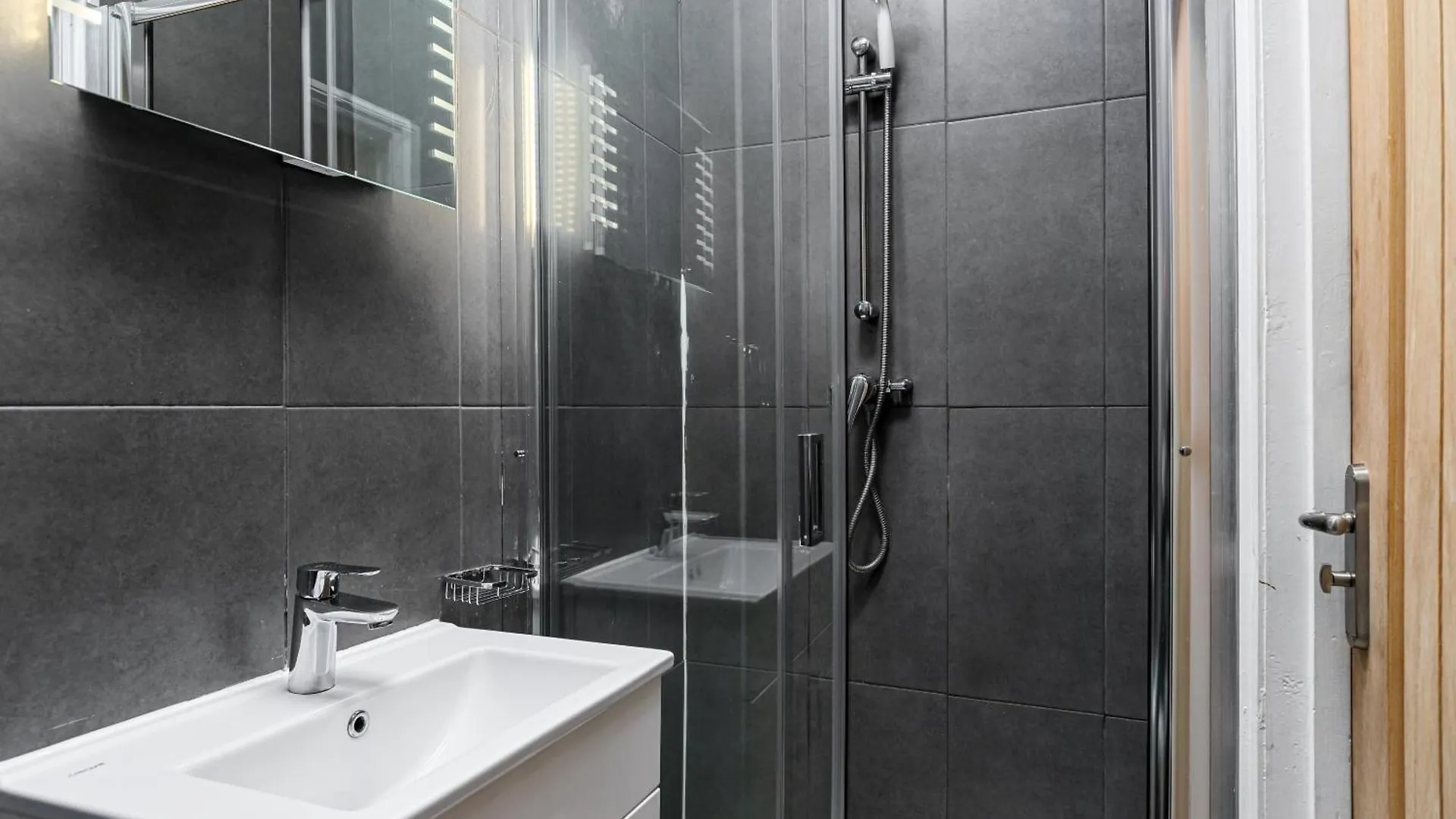 Ryam Suites Londýn Bed & Breakfast