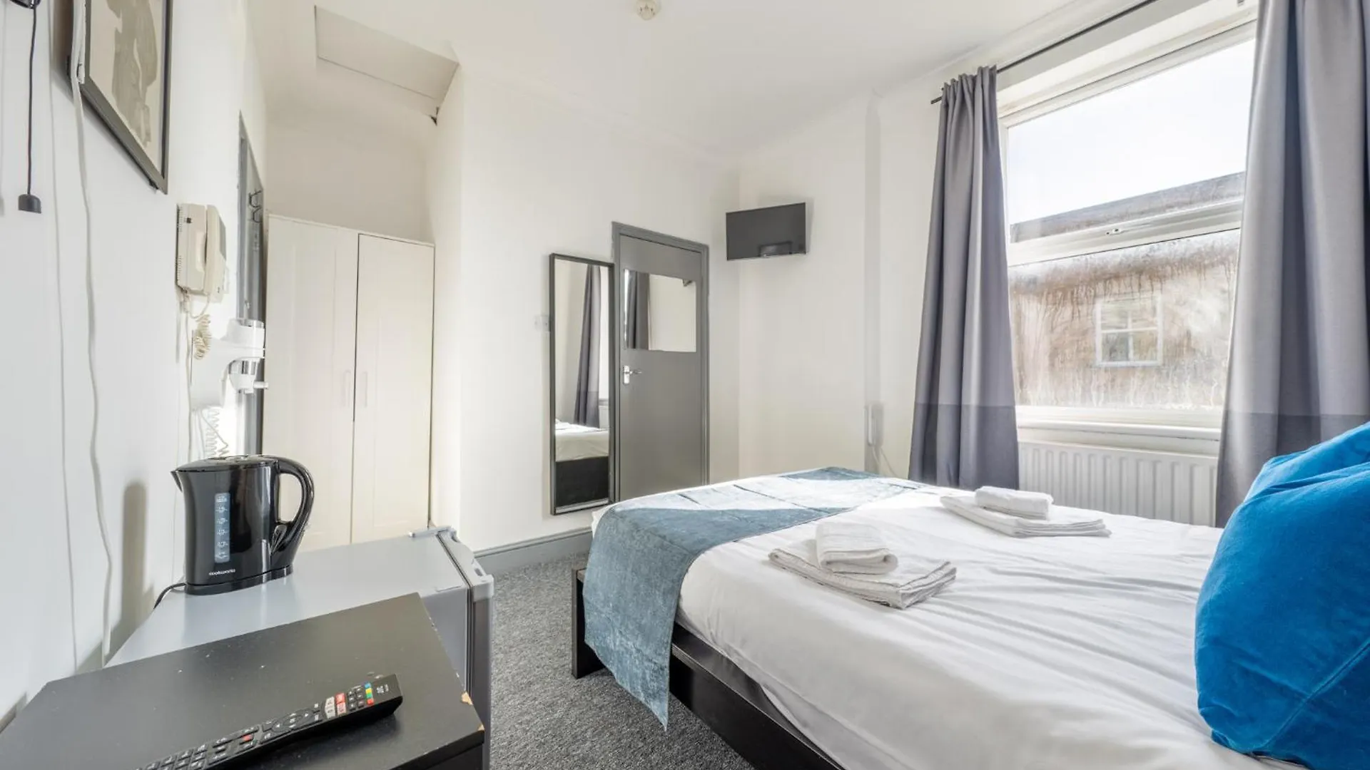 ** ベッド・アンド・ブレックファスト Ryam Suites ロンドン イギリス