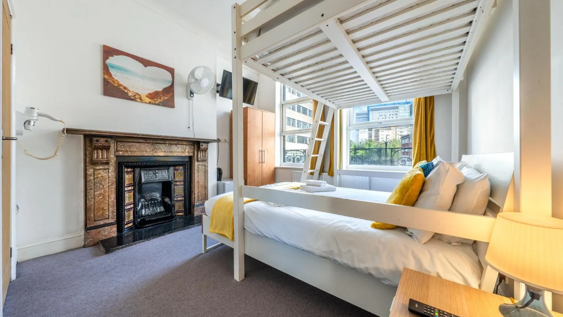 ベッド・アンド・ブレックファスト Ryam Suites ロンドン
