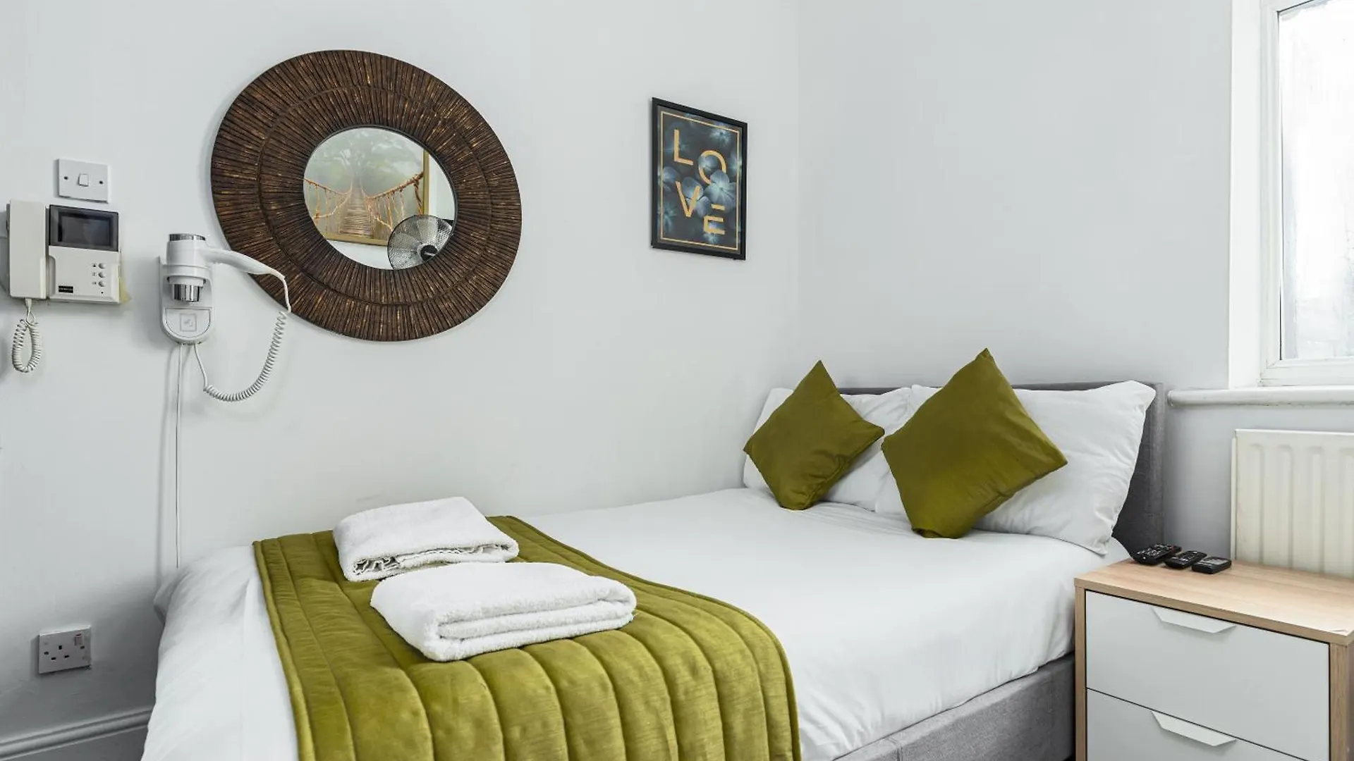 Ryam Suites London 2*,  United Kingdom